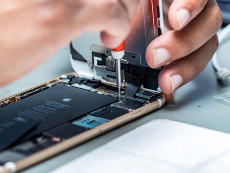 Phone Repair Privacy, Smartphone Data Backup Tips, Mobile Security Before Repair, Factory Reset Before Service Center, How to Secure Phone Before Repair, Guest Mode in Android, Encrypt Phone Data, फोन का डेटा, फोन रिपेयर