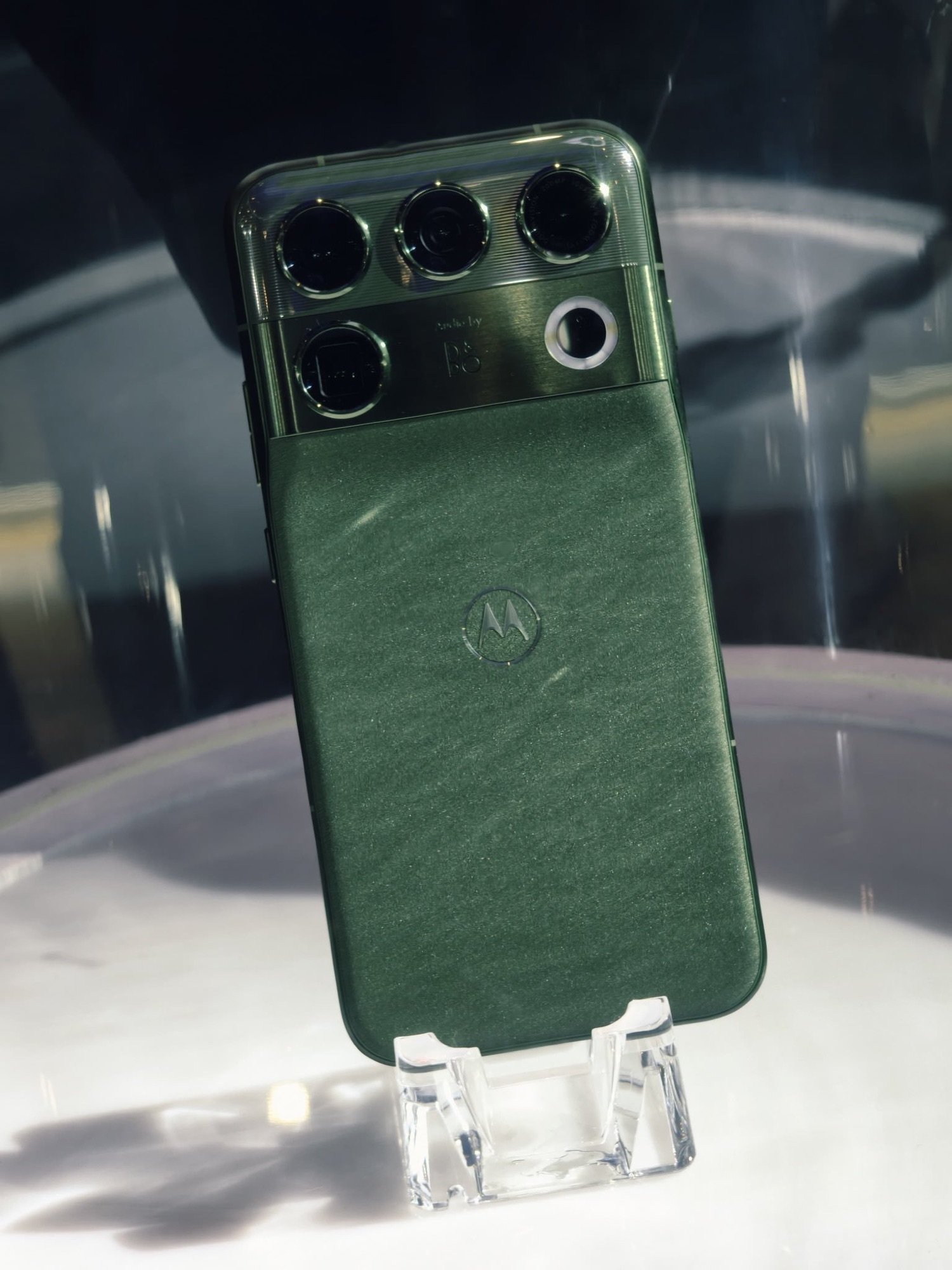 Motorola Signature 27 India Launch in November